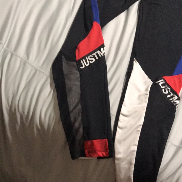 Workout pants lot - Picture 2 of 9